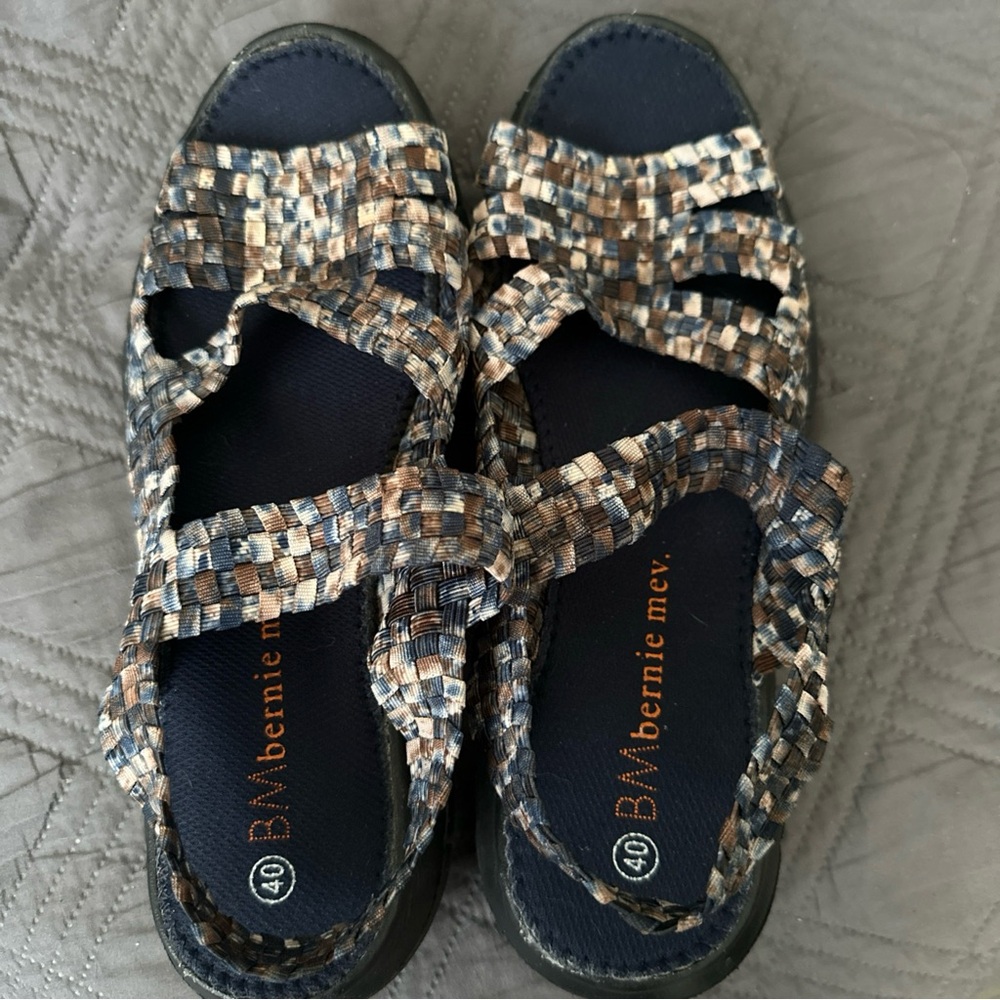 bernie mev. Multicolor Woven Sandals